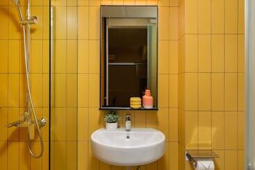 هتل Lyf Malate Manila   Managed By The Ascott Limited