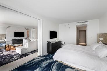 מלון דירות The W Hotel Beachfront Condo Oasis