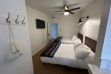 فندق Sierra Motor Lodge   A Sierra Blue