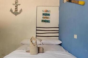 هتل آپارتمان Tolu Paradise 101