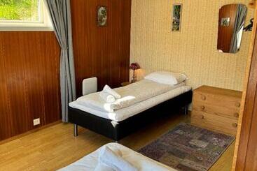 הוסטל Svingen Guesthouse   Panoramic Fjord Views In Flåm