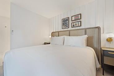 ホテル Greyfinch Chatham Inn