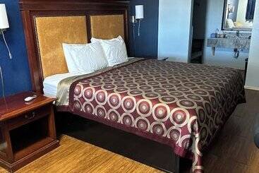 Tanglewood Motel