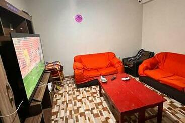 هاستل Fistuk House