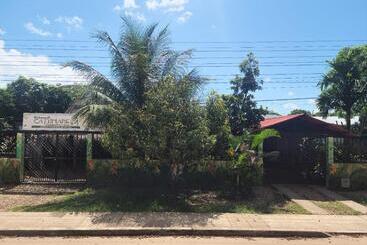 פנסיון Hostel Yetawa