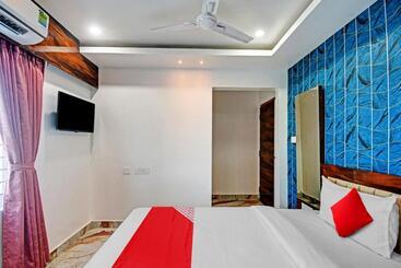 Hotell Oyo Flagship 81269 Sleep Inn