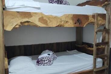 פנסיון Hostal Casa Madrigal