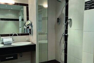 Отель Breitbacher Hof