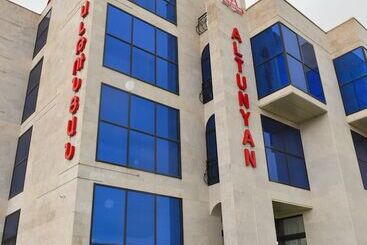 فندق Altunyan
