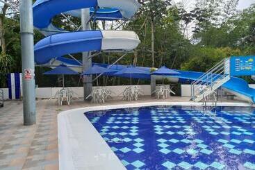 فندق Centro Turístico La Vega