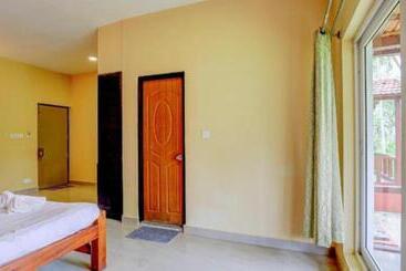 호텔 Lazo Areca Resort , Coorg