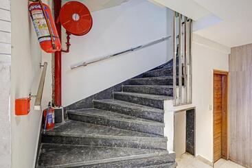 فندق Oyo Flagship 81157  Le Cashew