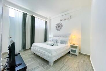 Rooftop Pool Ducassi Studio Suites Deluxe Hotel Beach Club & Spa