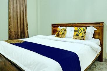 Отель Spot On 92392 Penginapan Vinccent22 Syariah