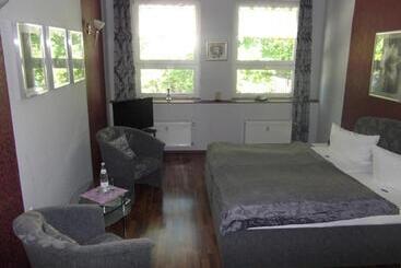 בית מלון כפרי Am Schützenberg