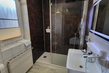 فندق Haus Kim   Apartments