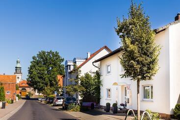 Отель Pension & Appartments Landhaus Bettina Fulda