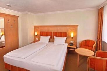 ホテル Landhaus Silberberg