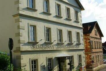 호텔 Staffelsteiner Hof