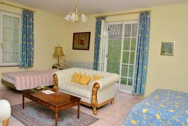 Weingut Und Hotel Haus Am Drachenloch