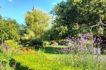 بنسيون Domaine De Vaufleury   La Maison Du Boulanger