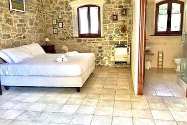 “all’antica Dogana”