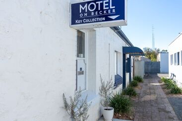Motel On Becker