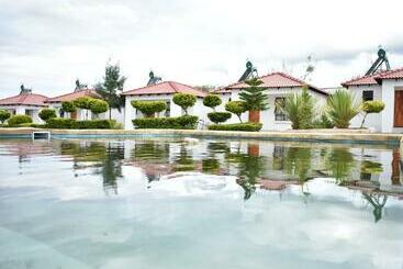 פנסיון Mminanoko Eco Guesthouse