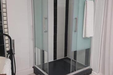 פנסיון ô 3 Parasols