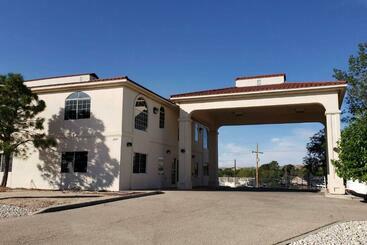 فندق صغير Travelodge By Wyndham Carlsbad Nm