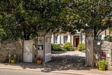 호텔 Hôtel Restaurant La Désirade