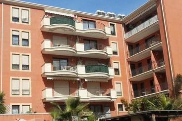 酒店 Hôtel Résidence Les Vénitiennes