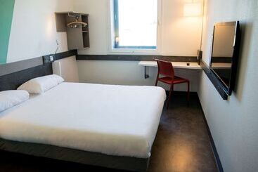 酒店 Ibis Budget Archamps Porte De Geneve