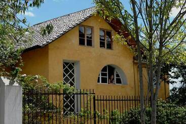 فندق La Casa Amarilla