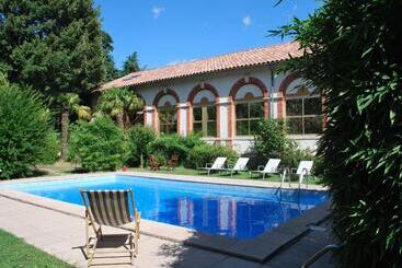 호텔 Les Bellugues