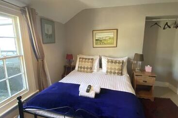 酒店 The Old Court