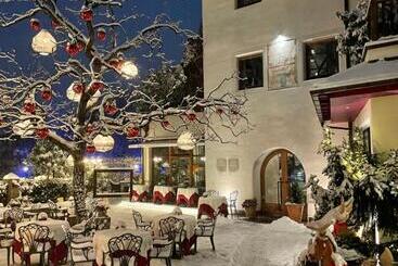 فندق Ansitz Plantiz