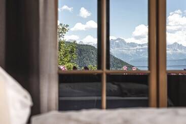 Отель Chalet Grumer Suites&spa