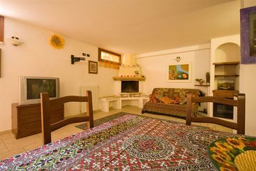 هتل Follonica Apartments