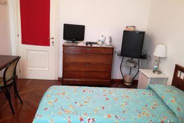 هتل B&b La Villetta