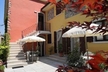 هتل Residence Corte Del Bosco