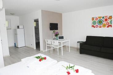 호텔 Residence Parco Lago Di Garda