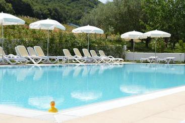 هتل Residence Corte Del Bosco