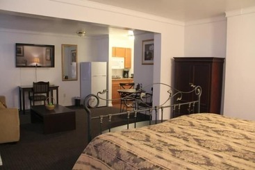 Acorn Motel