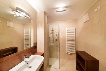 هتل Ariston Dolomiti Residence