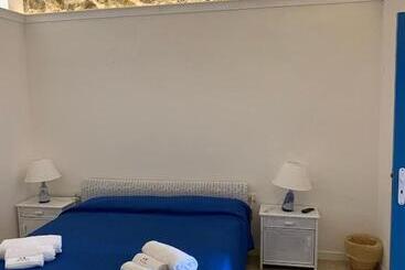 Отель B&b Villa Delle Rondini