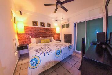 酒店 Suites Nadia Puerto Vallarta
