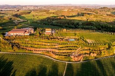 Отель Casale Podernovo