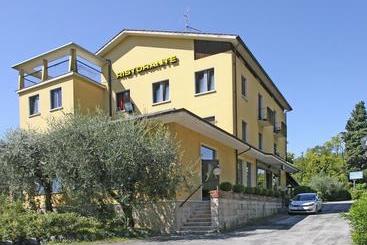 בית מלון כפרי Olivi