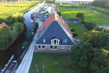 호텔 Vakantieboerderij Broeresloot
